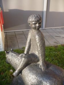 beeld-kind-met-pony-winterswijk-1